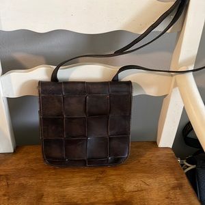 Brown leather cross body Patricia Nash